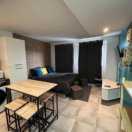 וילנב-סור-לו Studio Confortable Avec Balcon מראה חיצוני תמונה